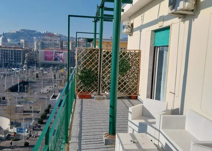 Attico Partenope , stazione